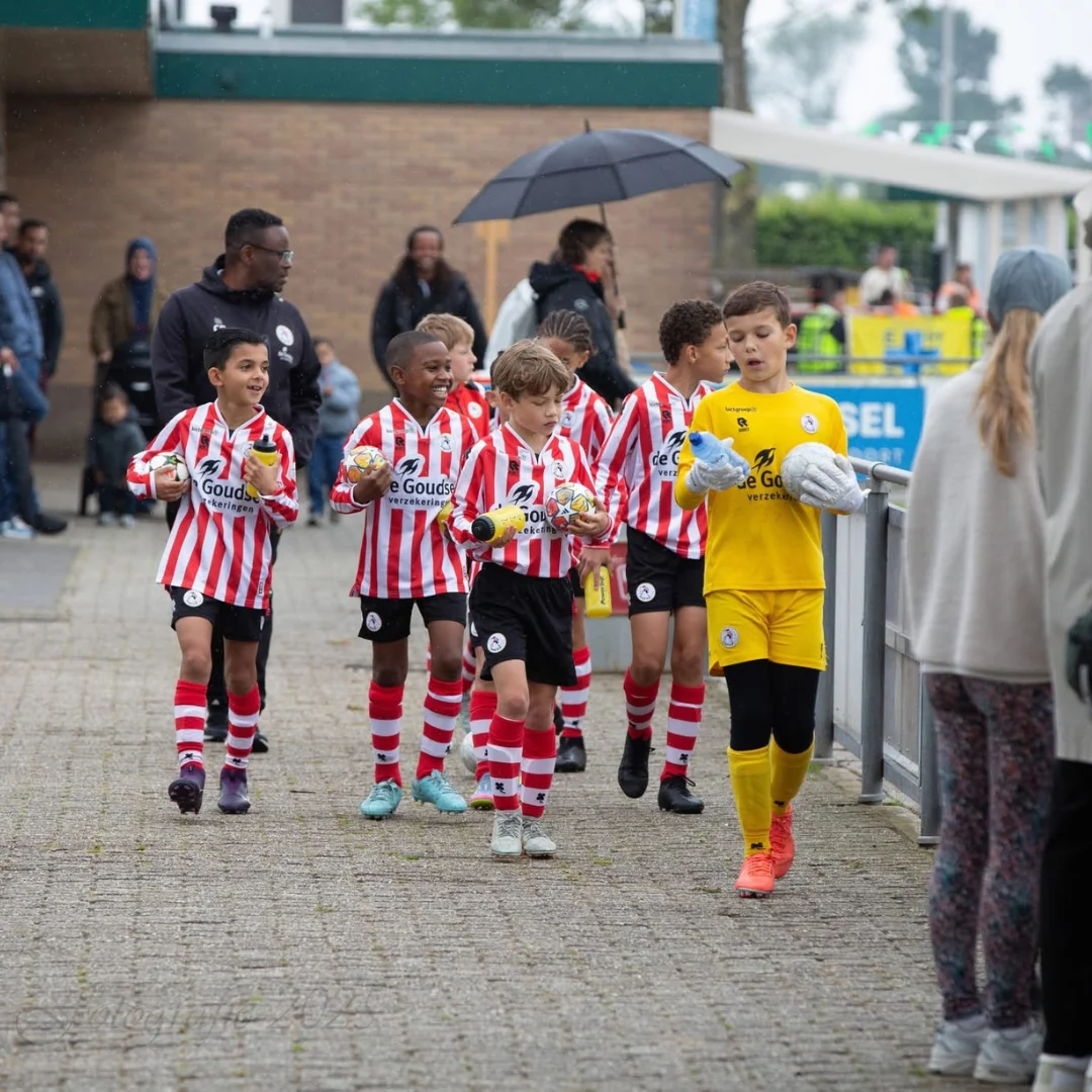 International V.V. Tricht Tournament 6