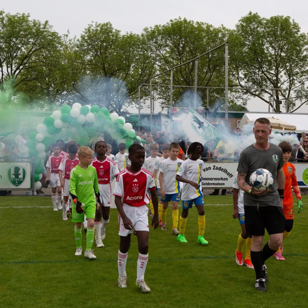 International V.V. Tricht Tournament 9